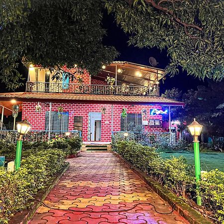 Lsq Sunita Farms Villa Chinchavli Dış mekan fotoğraf